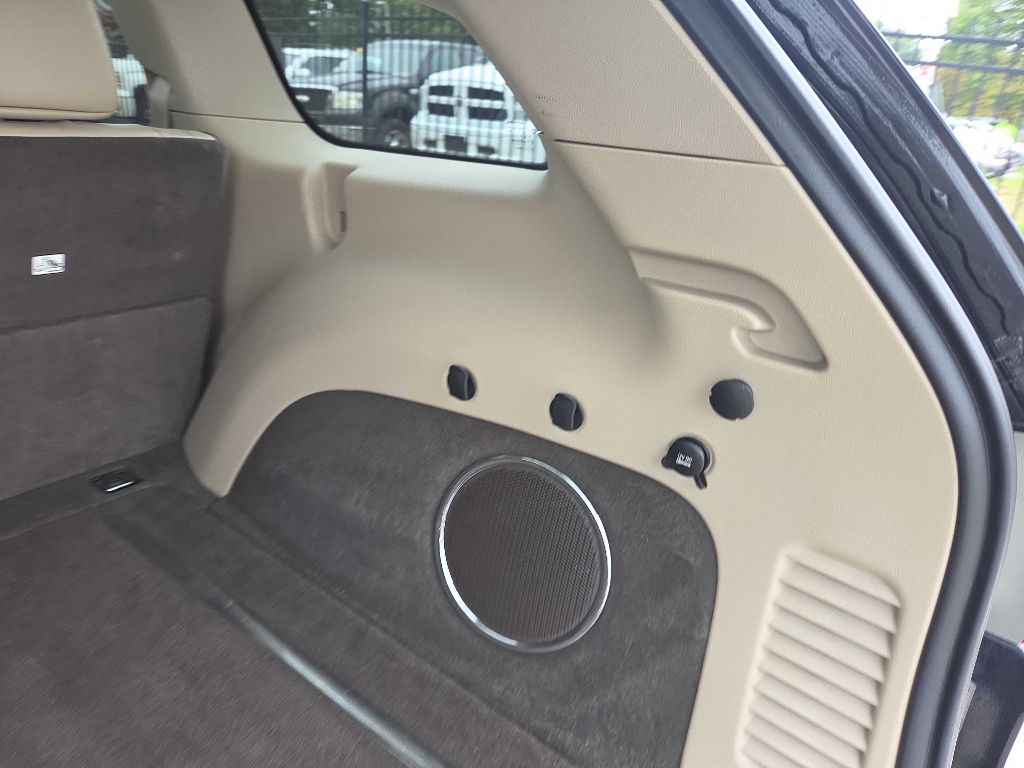 Photo 33 of this JEEP GRAND CHEROKEE