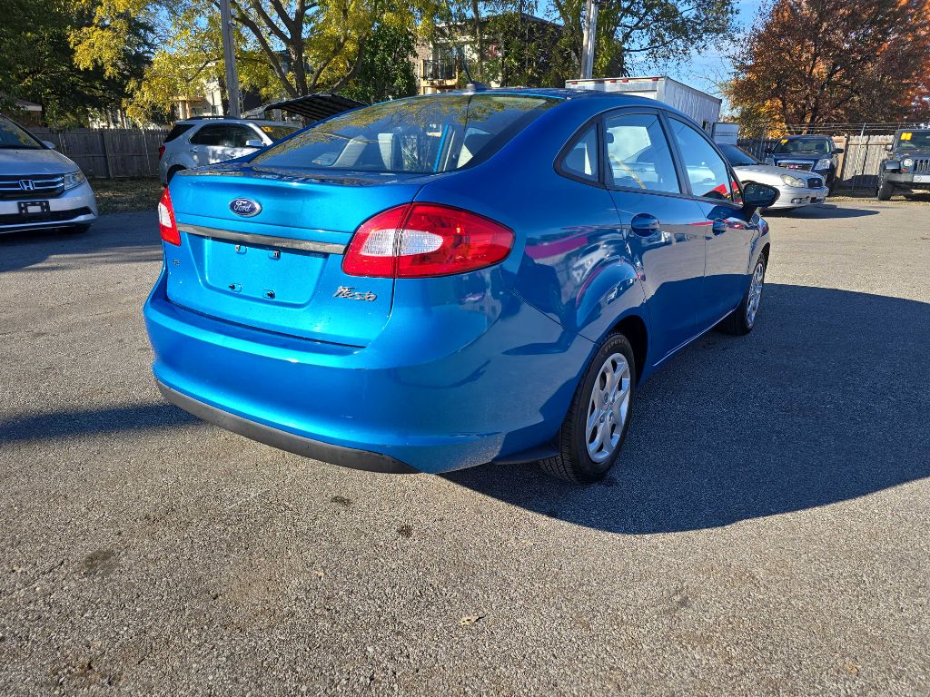 Photo 5 of this FORD FIESTA
