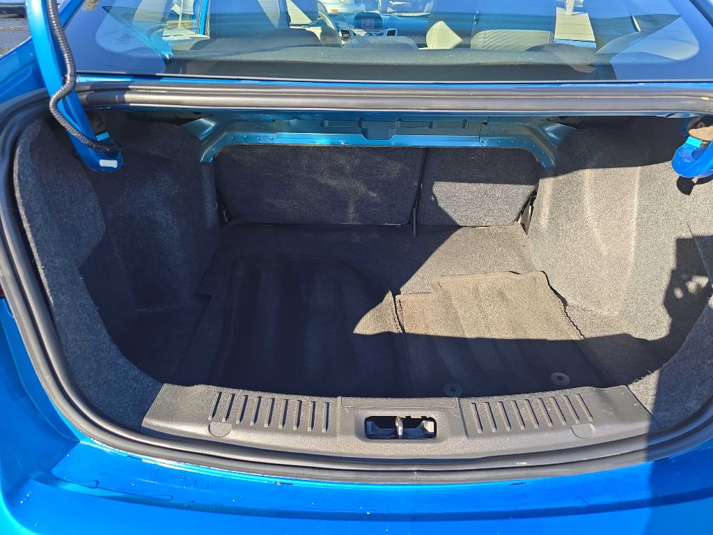 Photo 29 of this FORD FIESTA