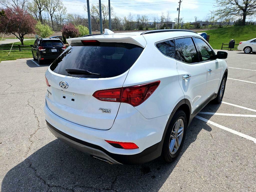 Photo 6 of this HYUNDAI SANTA FE SPORT