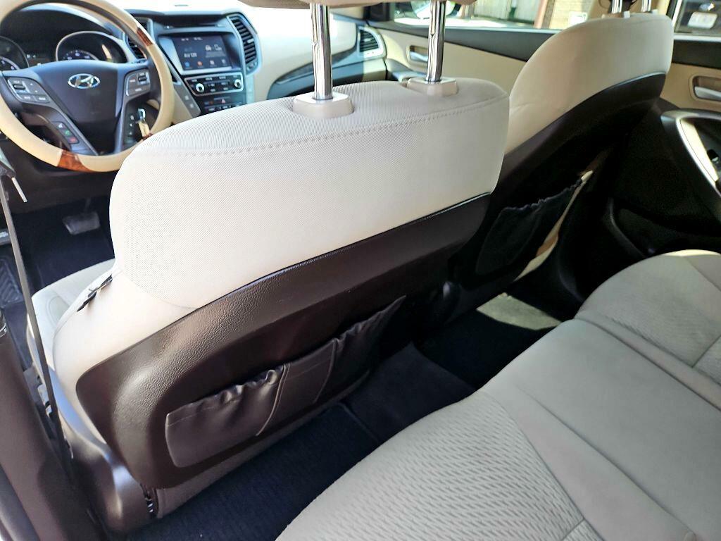 Photo 34 of this HYUNDAI SANTA FE SPORT