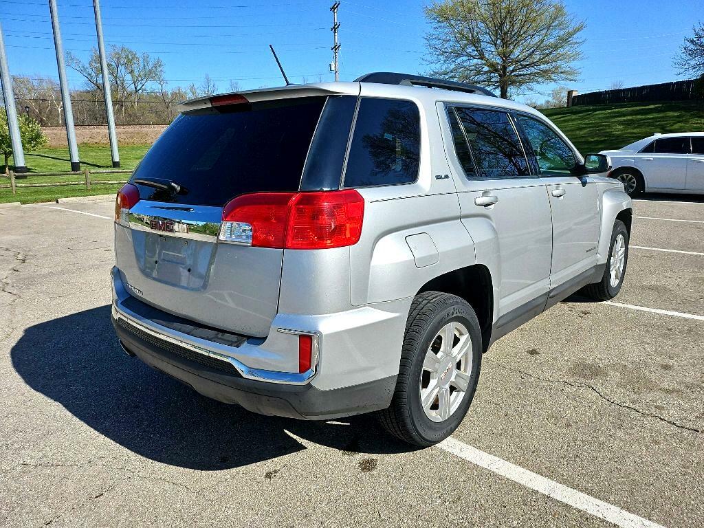 Photo 5 of this GMC TERRAIN