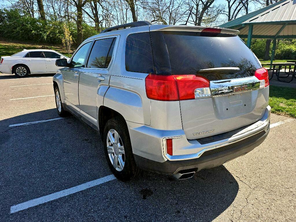 Photo 7 of this GMC TERRAIN
