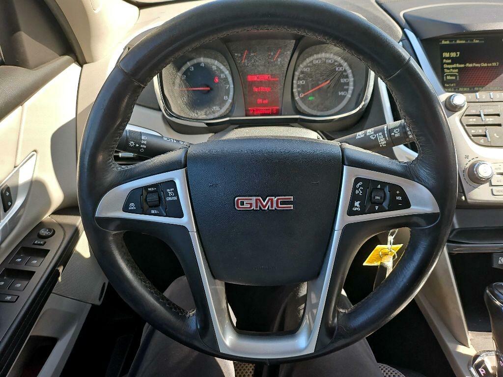 Photo 14 of this GMC TERRAIN