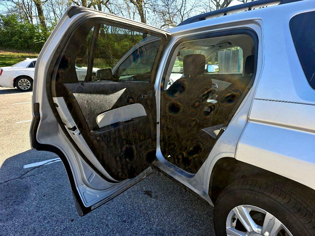 Photo 22 of this GMC TERRAIN