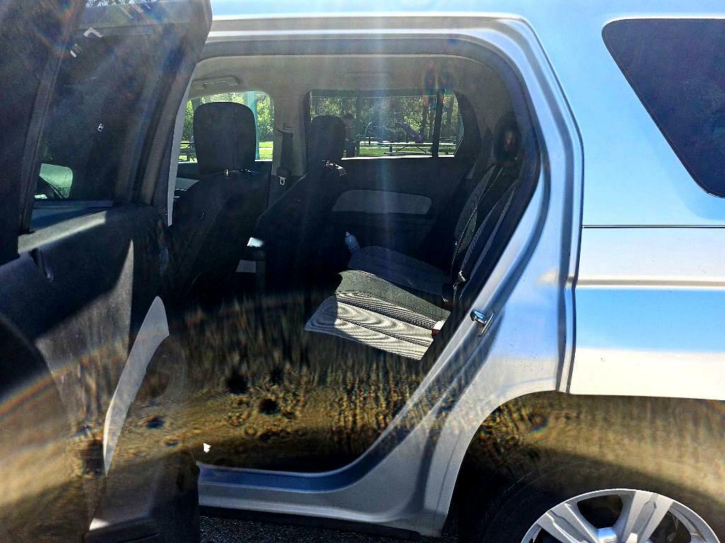 Photo 23 of this GMC TERRAIN