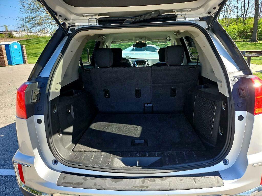 Photo 28 of this GMC TERRAIN