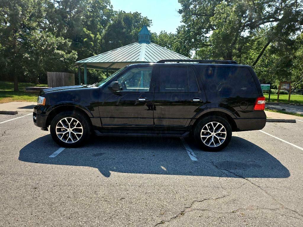 Photo 8 of this FORD EXPEDITION