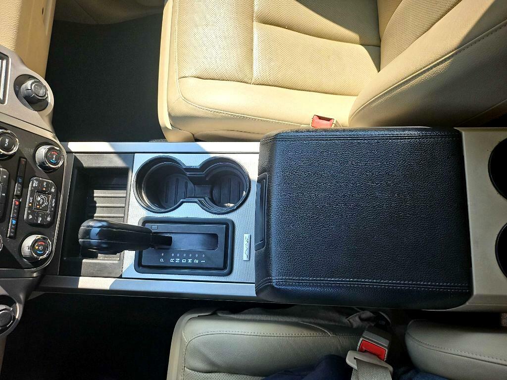 Photo 17 of this FORD EXPEDITION