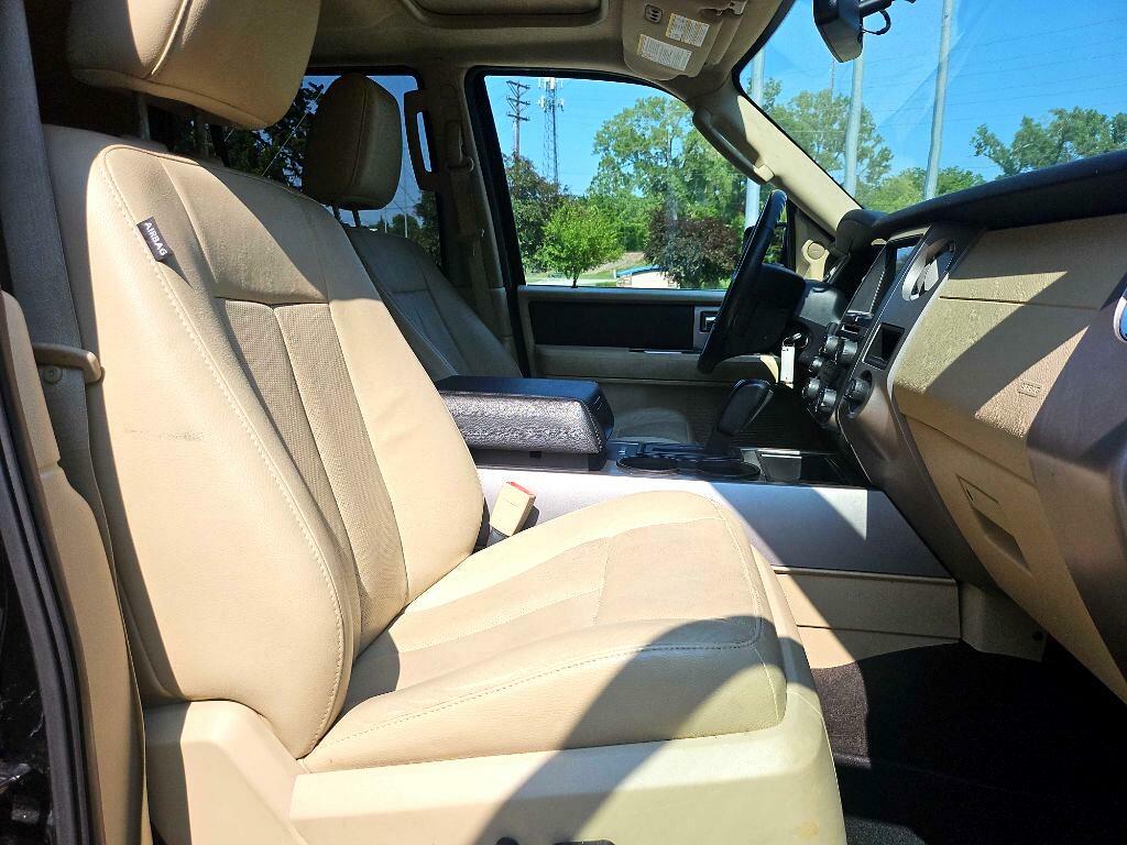Photo 22 of this FORD EXPEDITION