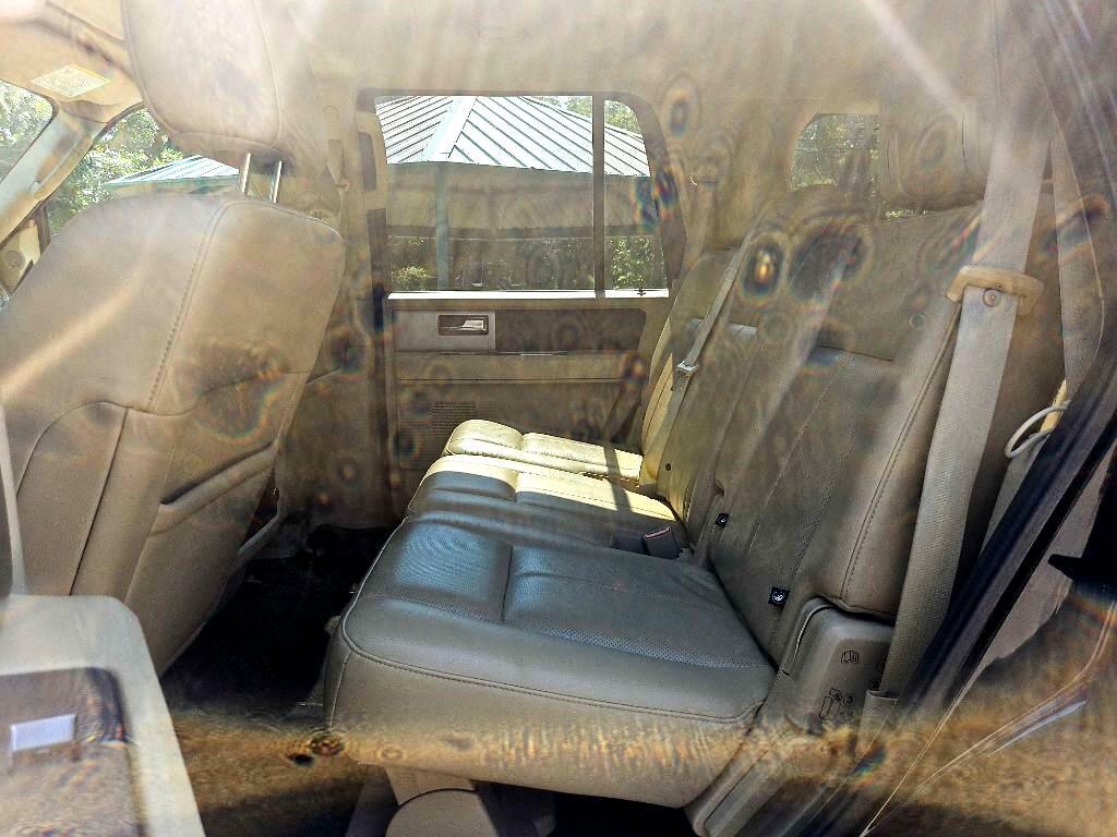 Photo 27 of this FORD EXPEDITION