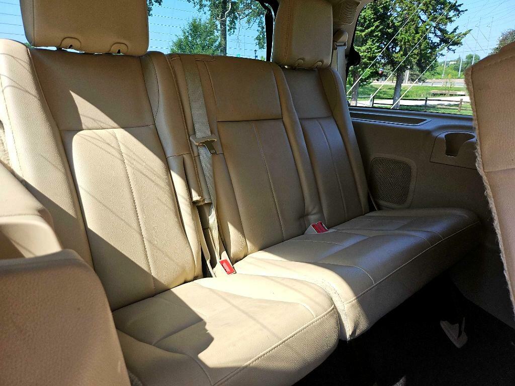 Photo 32 of this FORD EXPEDITION