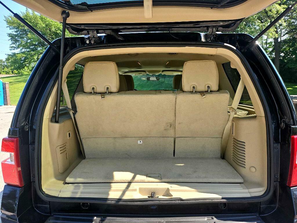 Photo 33 of this FORD EXPEDITION