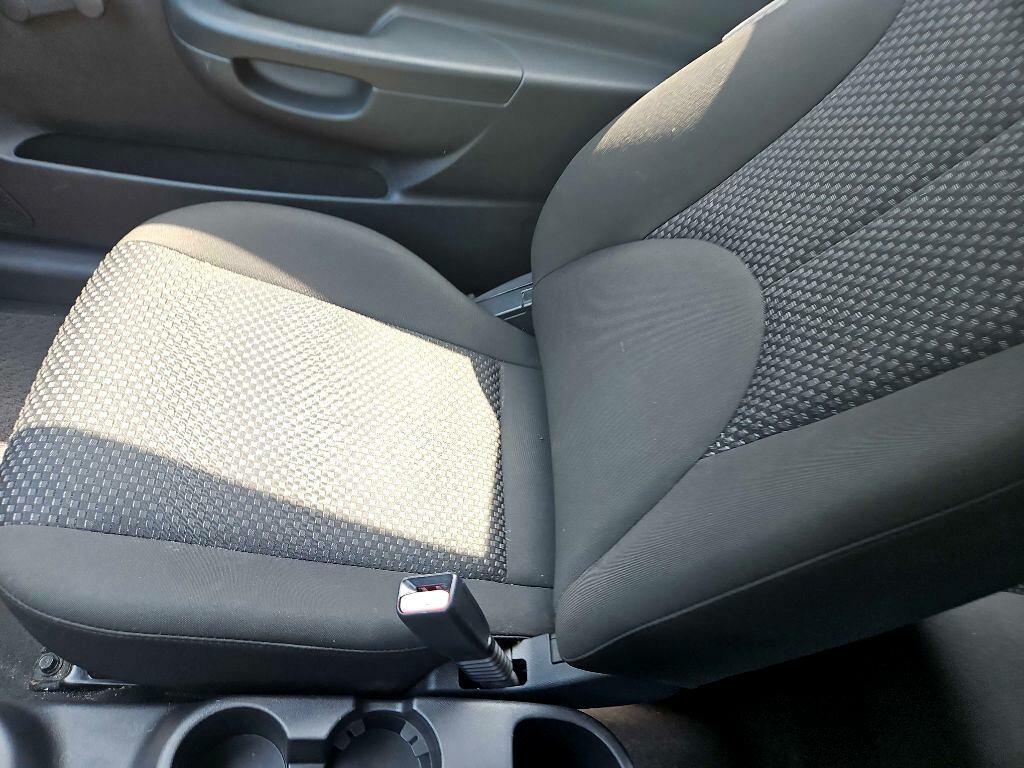 Photo 19 of this HYUNDAI ACCENT