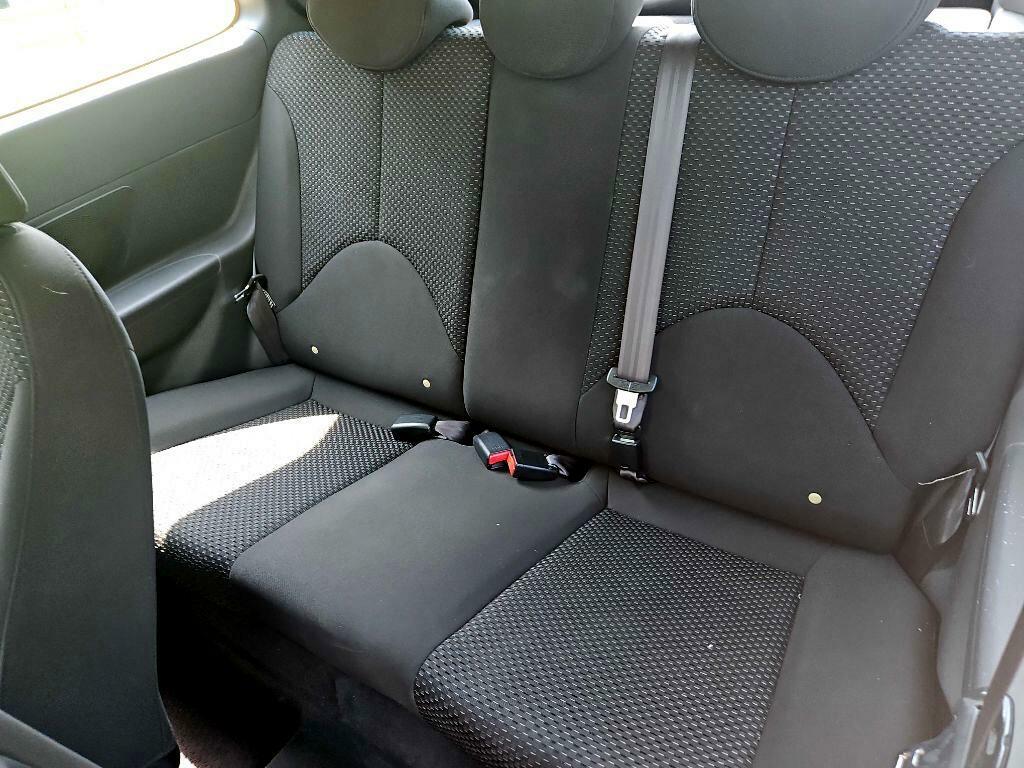 Photo 32 of this HYUNDAI ACCENT