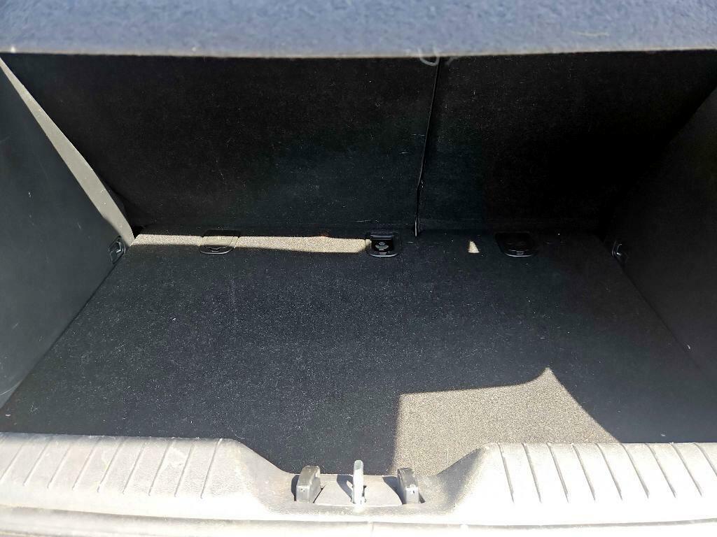 Photo 34 of this HYUNDAI ACCENT