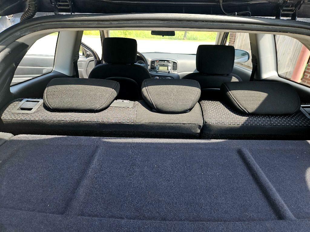 Photo 35 of this HYUNDAI ACCENT