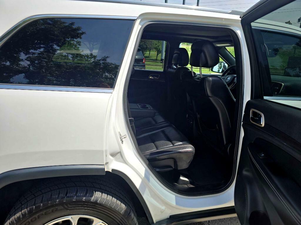 Photo 25 of this JEEP GRAND CHEROKEE