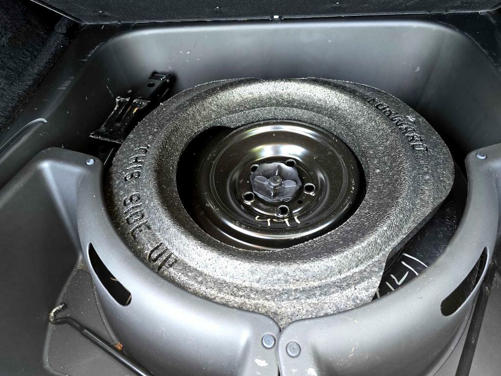Photo 29 of this JEEP GRAND CHEROKEE