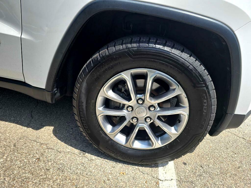 Photo 32 of this JEEP GRAND CHEROKEE