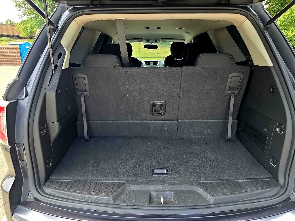 Photo 31 of this GMC ACADIA