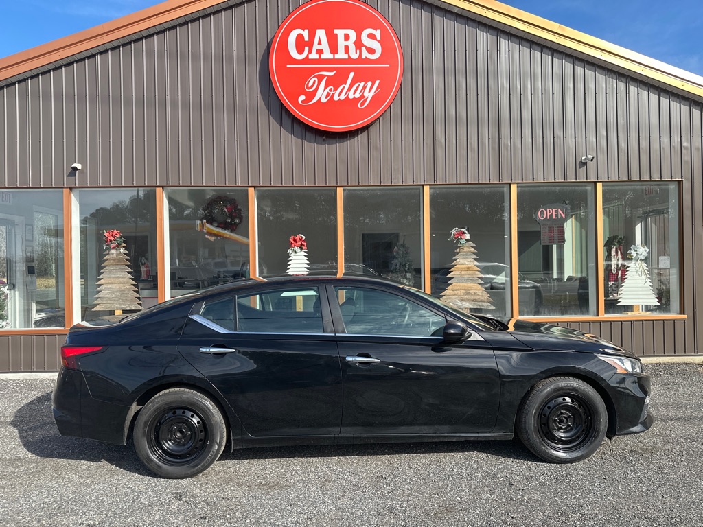 Additional photo of vehicle.