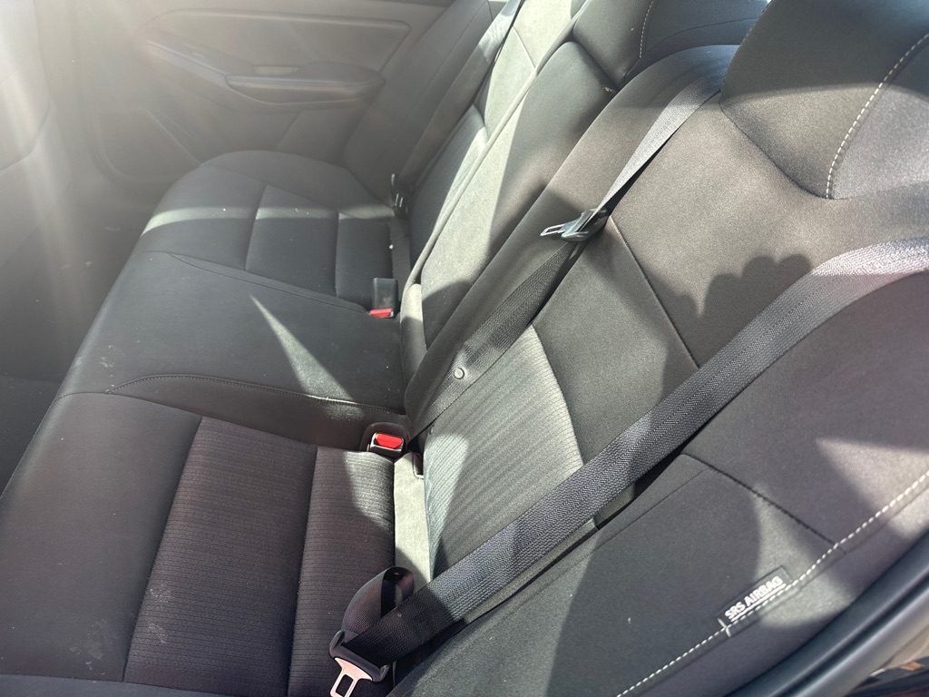 Additional photo of vehicle.