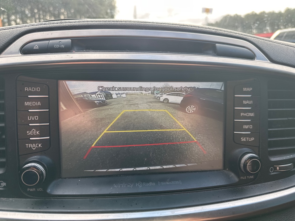 Additional photo of vehicle.