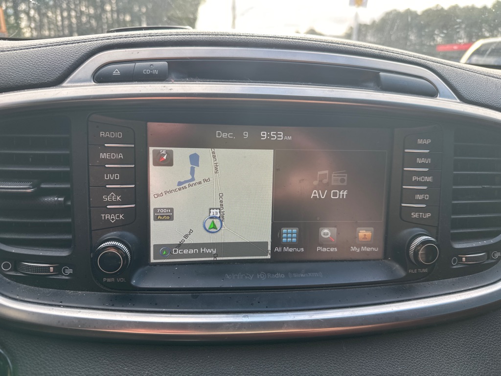 Additional photo of vehicle.