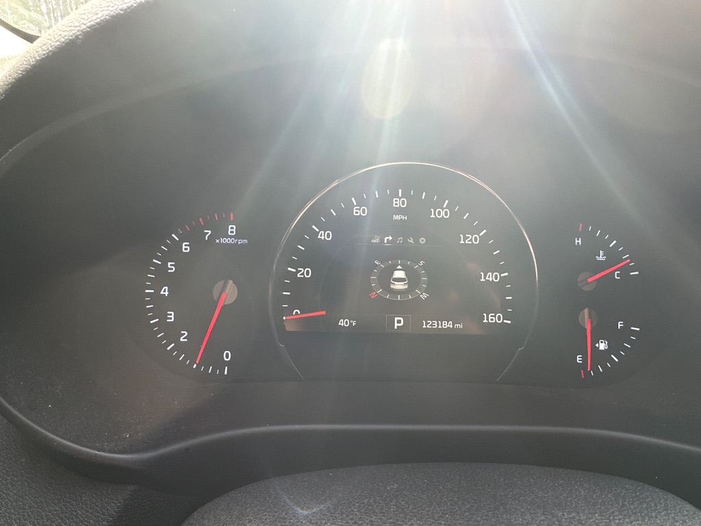 Additional photo of vehicle.