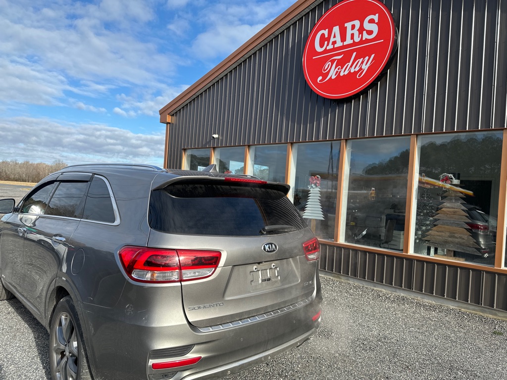 Additional photo of vehicle.