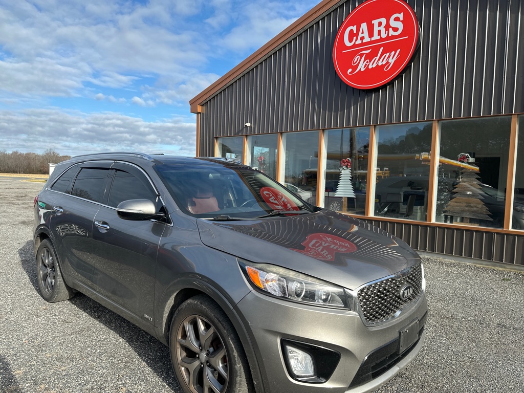 Additional photo of vehicle.