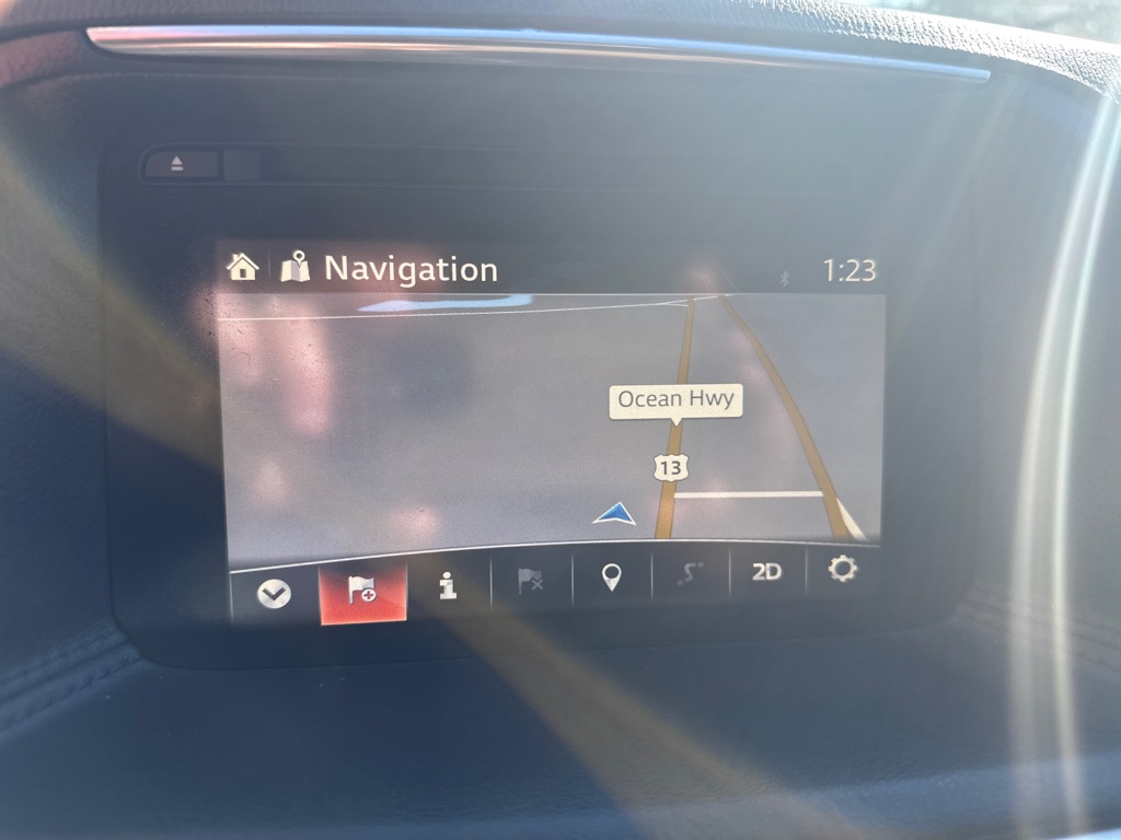 Additional photo of vehicle.