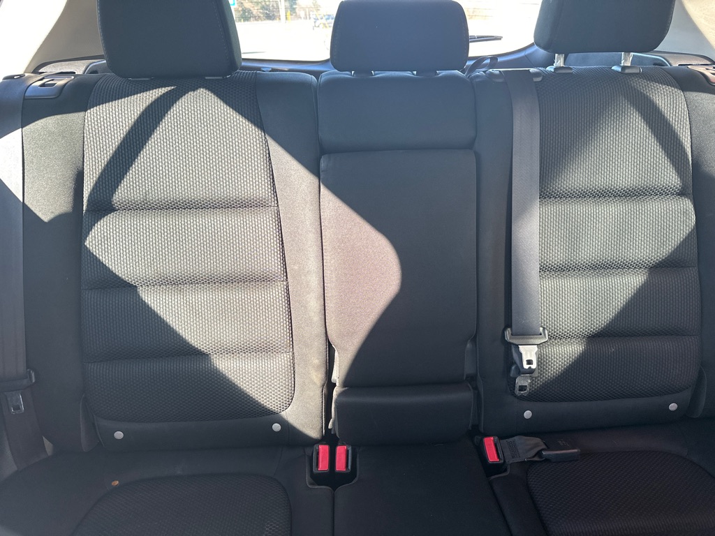 Additional photo of vehicle.