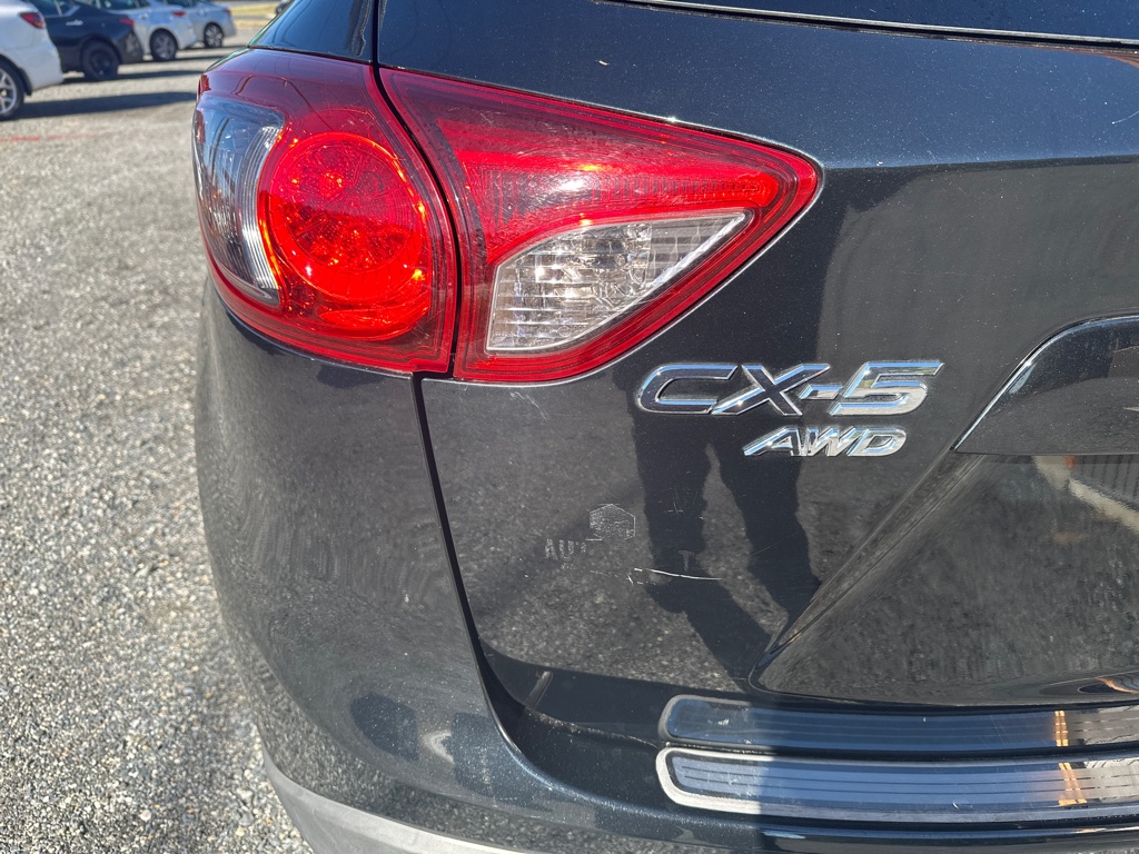 Additional photo of vehicle.