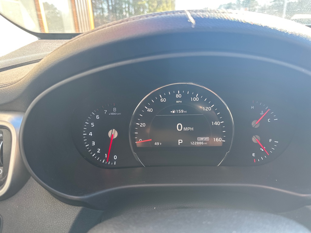 Additional photo of vehicle.