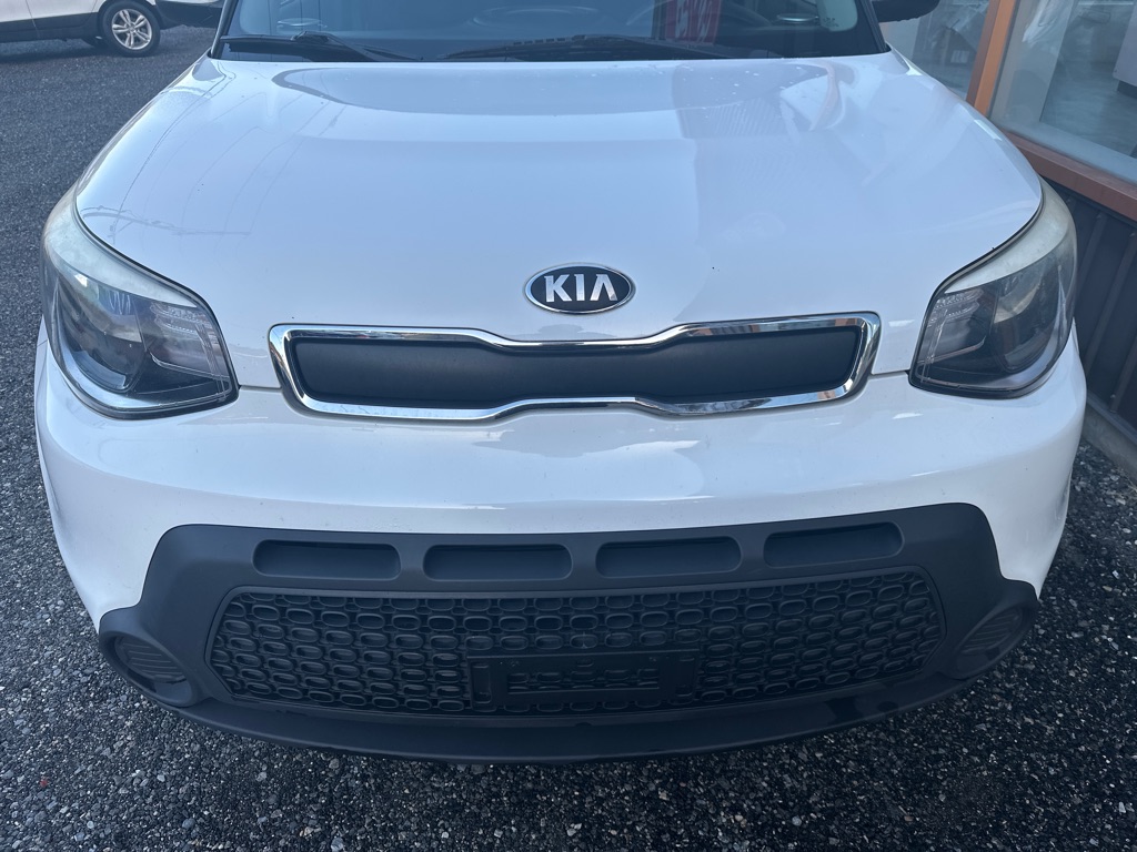 Additional photo of vehicle.