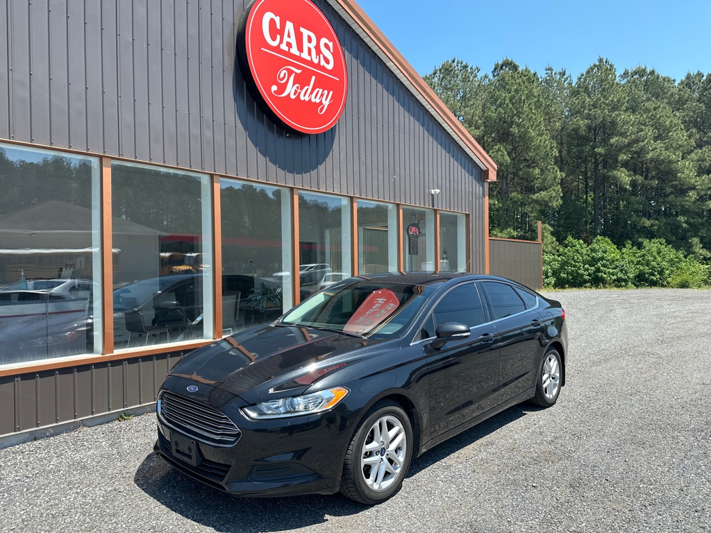 2015 Ford Fusion SE FWD's photo