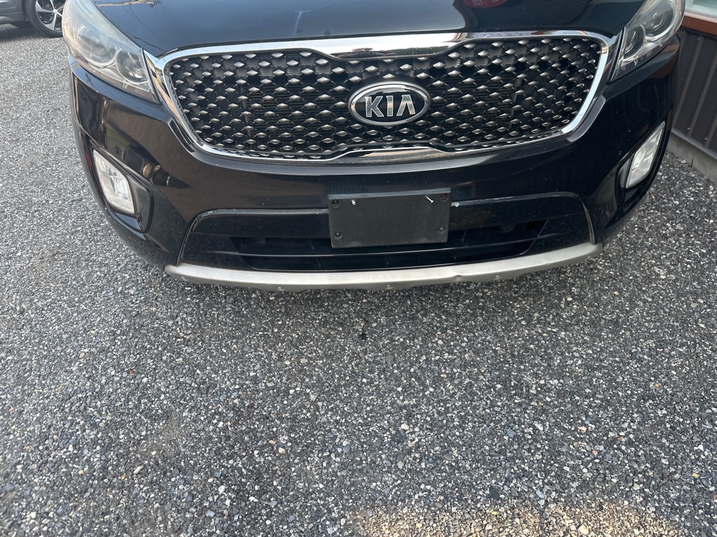 Additional photo of vehicle.