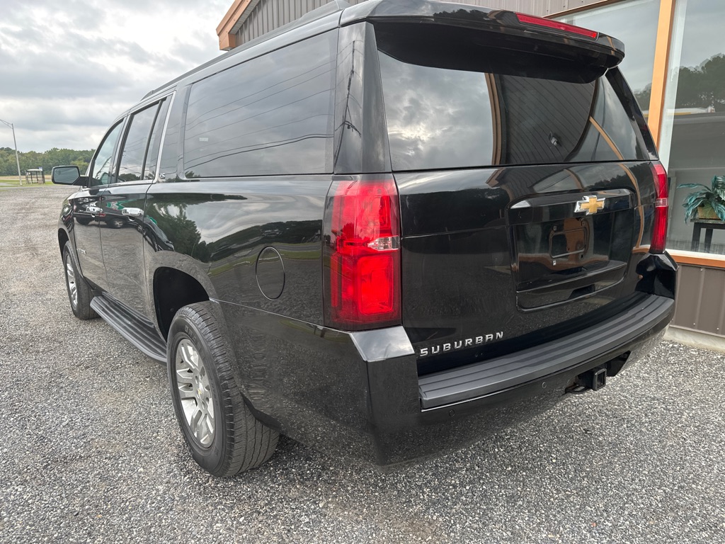 Additional photo of vehicle.