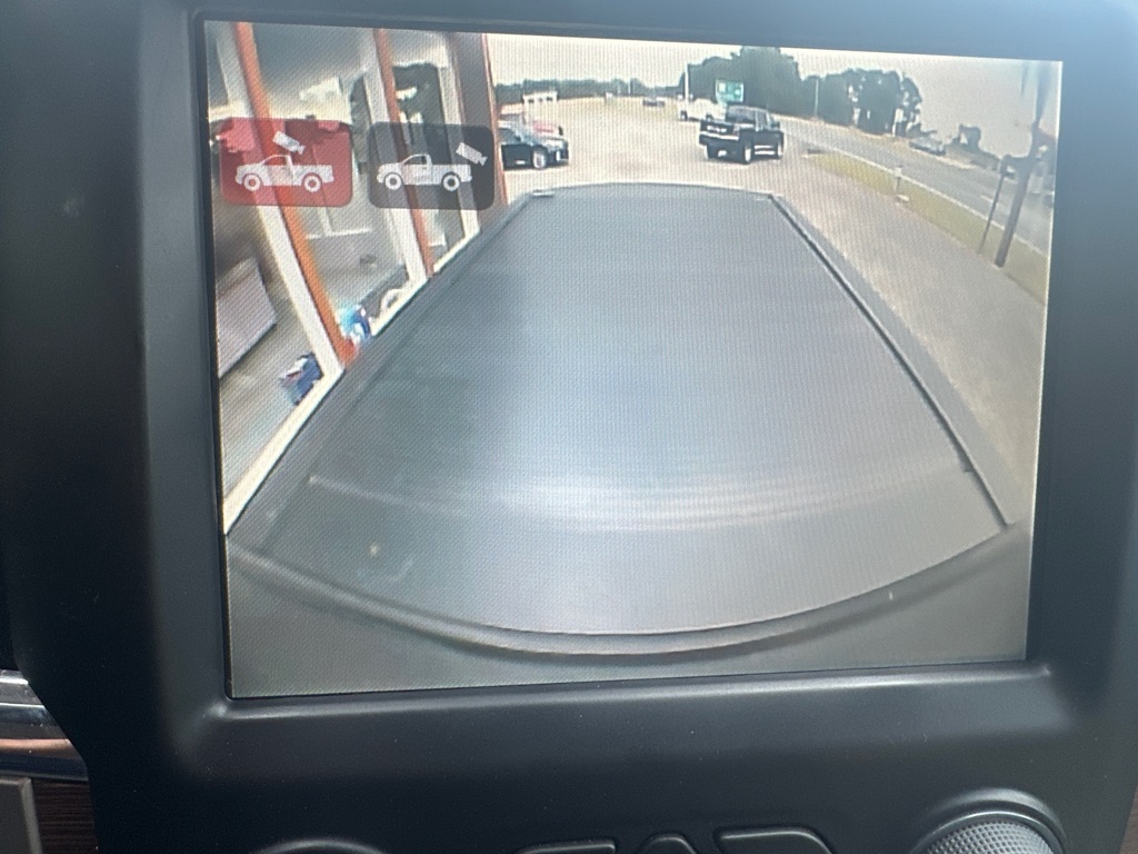 Additional photo of vehicle.