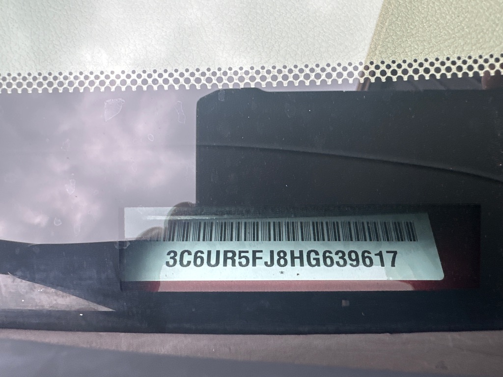 Additional photo of vehicle.