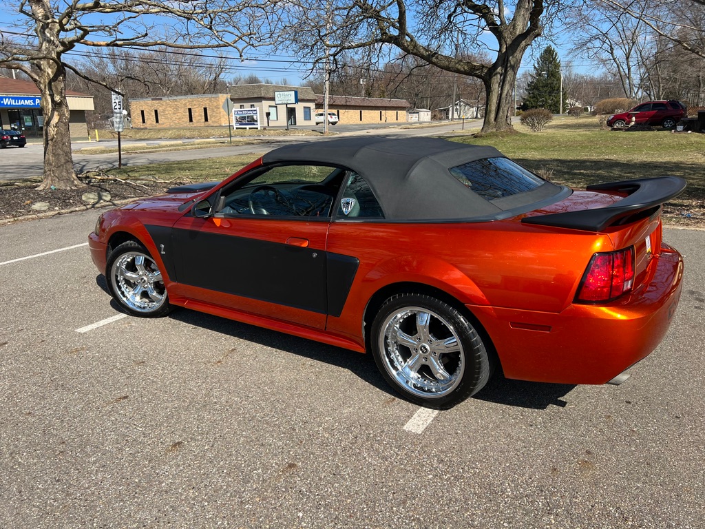 Photo 6 of this FORD MUSTANG