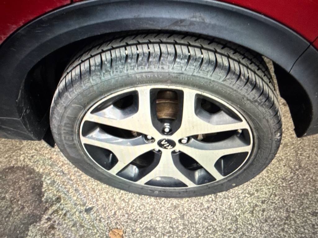 Photo 6 of this KIA SPORTAGE