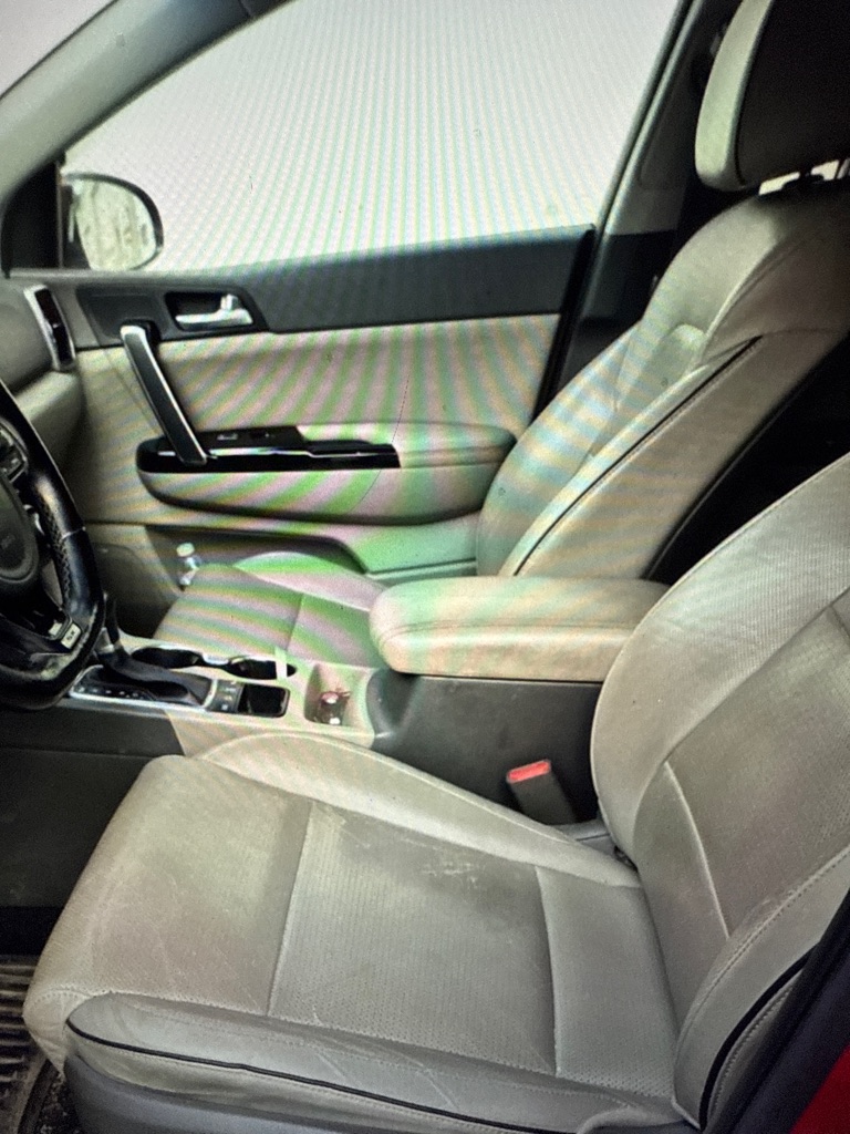 Photo 5 of this KIA SPORTAGE