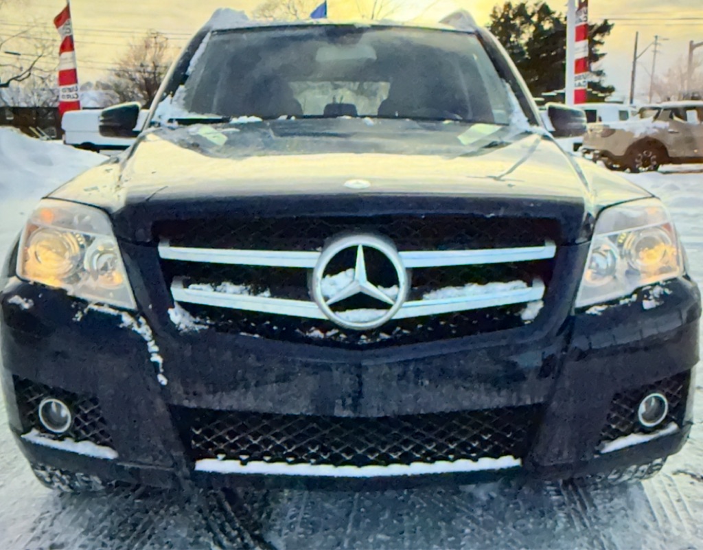 Photo 3 of this MERCEDES-BENZ GLK