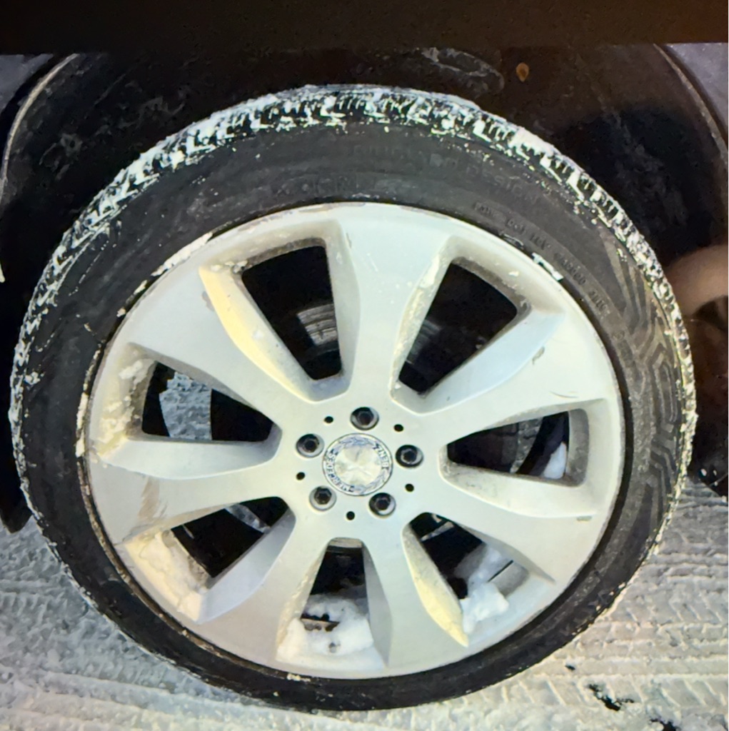 Photo 4 of this MERCEDES-BENZ GLK