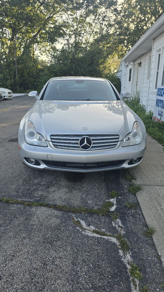 Silver 2008 Mercedes-Benz CLS Sedan Rear-Wheel Drive Automatic