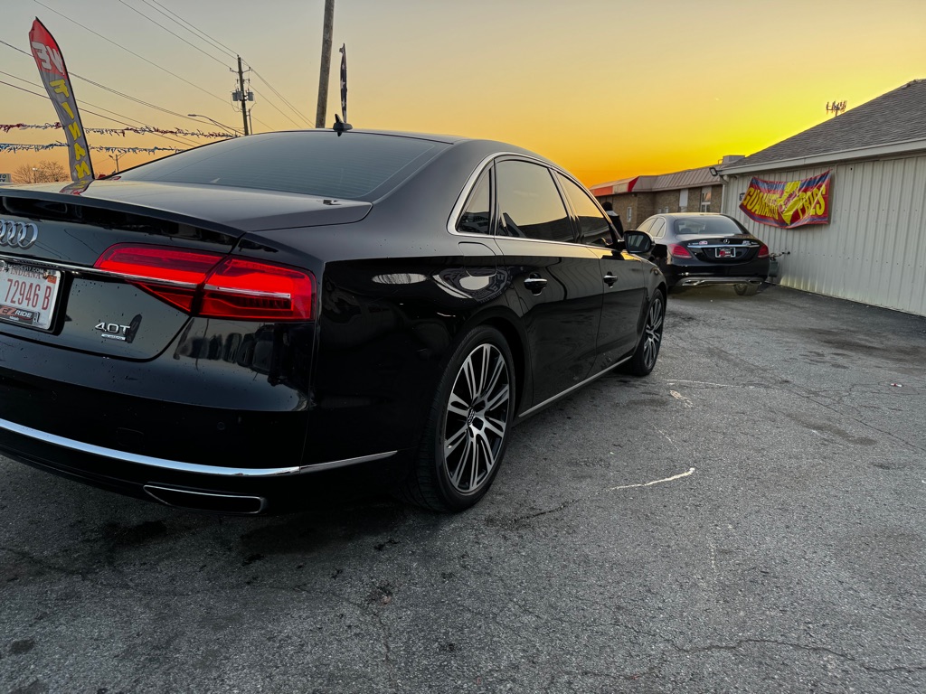 Photo 6 of this AUDI A8 L