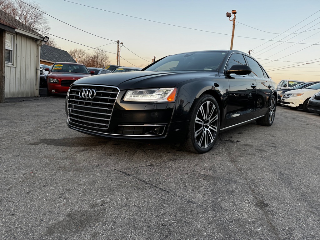 Photo 2 of this AUDI A8 L